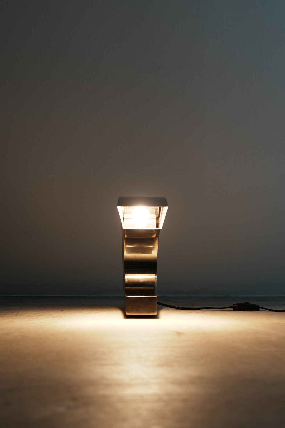 Night Lamp manufactured by DULTON